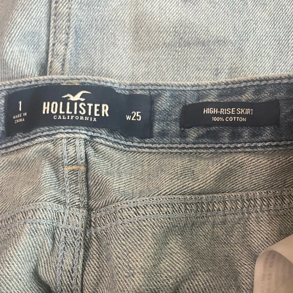 American Eagle Blue Denim Mini Skirt Size 1 / 25 Raw hem 100% cotton